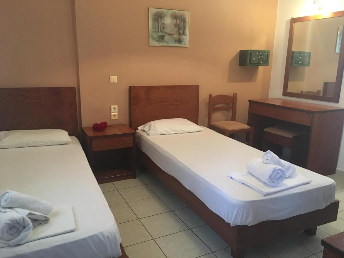 Litsa & Efi Apartments