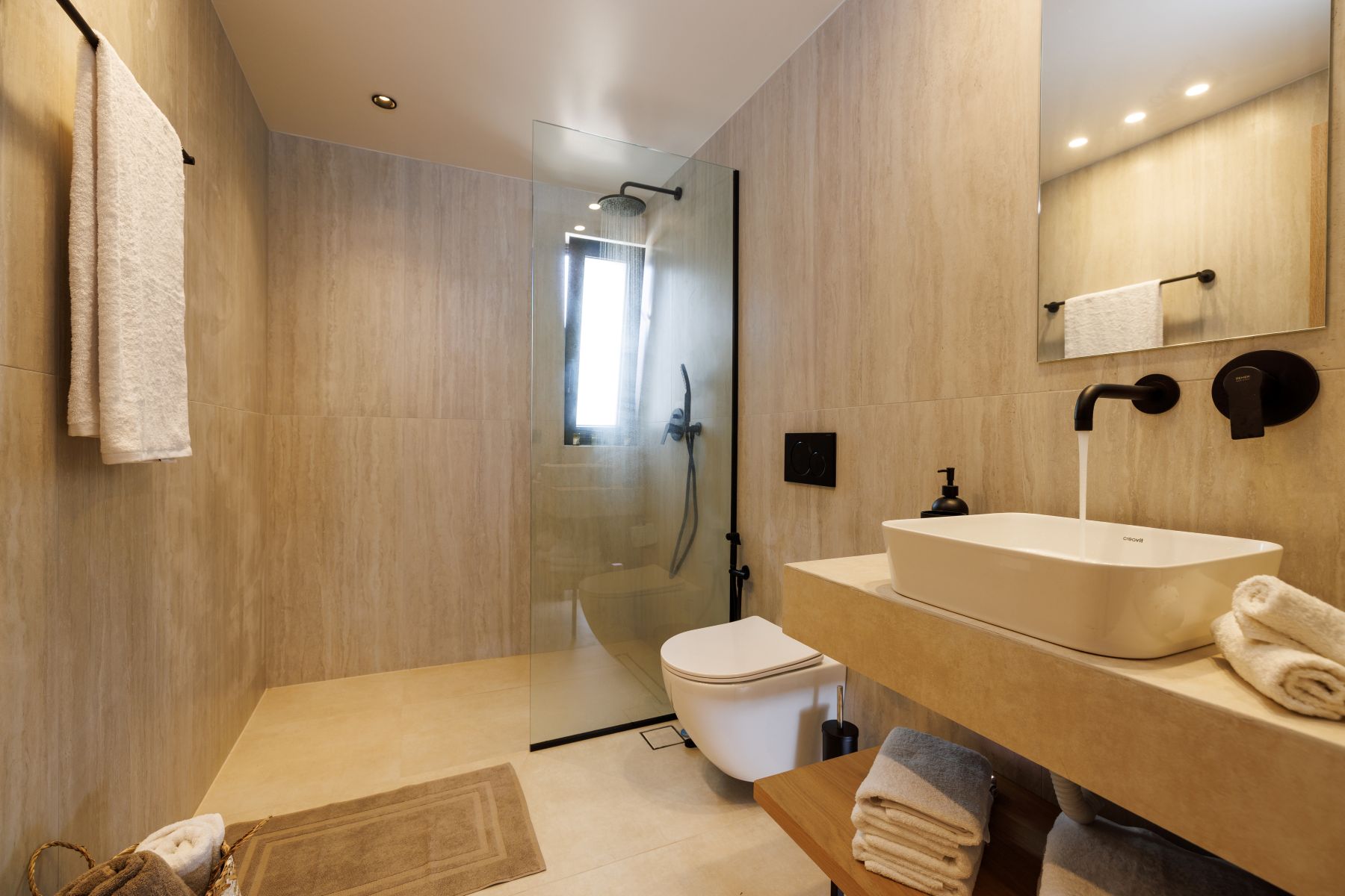 Sokratis Locolux Villas & Suites